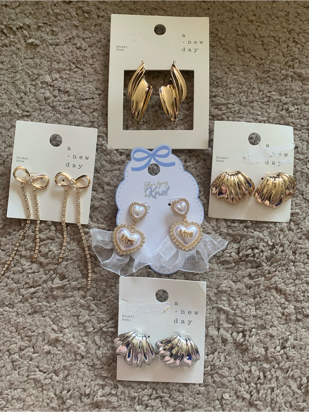5 Pair Mixed Earring Set - Bride or Mrs Theme